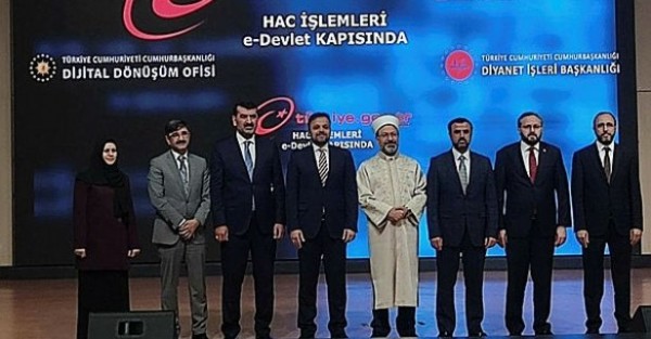 Diyanet İşleri Başkanlığı Hac işlemlerinin de artık e-Devlet'ten yapılabileceğini duyurdu!