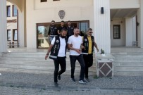 Esnafa Silah Zoruyla Senet Imzalattiklari Iddia Edilen 3 Kisi Tutuklandi