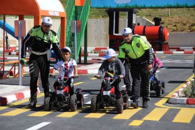 Yozgat'ta Karayolu Trafik Haftasi Çesitli Etkinliklere Sahne Oldu