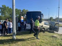 Bartin'da Yolcu Otobüsü Otomobille Çarpisti Açiklamasi 1 Yarali