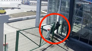 Dünyayı ayağa kaldıran görüntüler: Rus askerleri sivilleri arkadan vurup işyerlerini yağmaladı