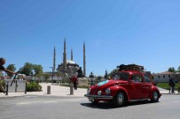 Edirne'de '1. Klasik Otomobil Balkan Turu' Bulgaristan'a Dogru Yolla Çikti Haberi
