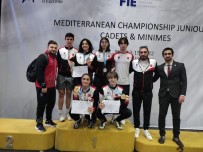 Eskrimciler, Akdeniz Sampiyonasi'nda 4 Madalya Kazandi