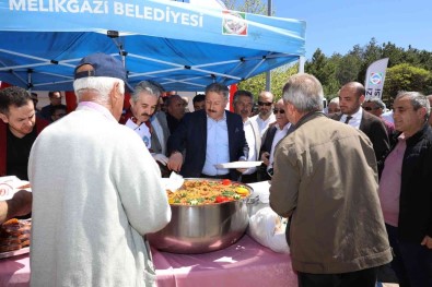 Gesi'de Bereketli Yagmurlar Için Sükür Duasi Yapildi