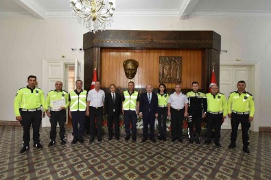 Jandarma Ve Emniyetin Basarili Trafik Personelleri Ödüllendirildi