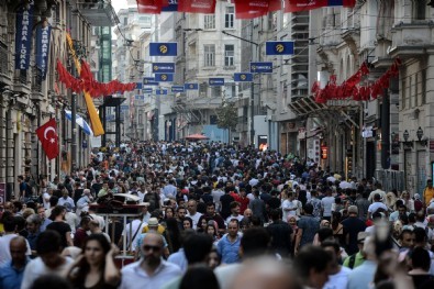 TÜİK kritik verileri açıkladı! İstanbul'da en çok nereli yaşıyor?