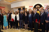 Baskan Isik'a 'Yilin En Basarili Belediye Baskani' Ödülü