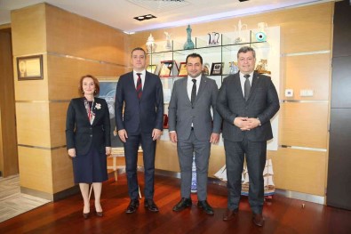 Türkiye Kent Konseyleri Birligi Baskani Tastan'dan TBB'ye Ziyaret