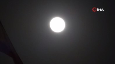 Süper Ay Tahran'da Görüntülendi