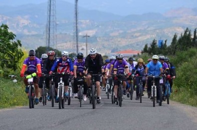 Burhaniye'de Bisiklet Festivali Basliyor