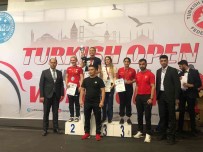 Kick Boks Dünya Kupasi'nda Tuncelili Sporculardan Büyük Basari