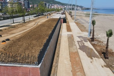 Yapimi Tamamlanan Plaj Projesi Açilisa Hazir