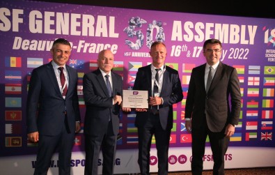 Fransa'da ISF Winter Games 2023'Ün Bayragi Devralindi