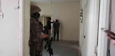 Sanliurfa'da Uyusturucu Saticilarina Es Zamanli Operasyon
