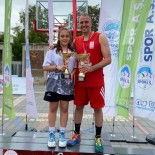 Basketbolda Kayserili Baba-Kiz Sampiyon Oldu