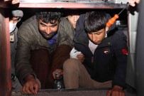 Ercis'te 2 Otobüsün Gizli Bölmelerinde 47 Düzensiz Göçmen Yakalandi