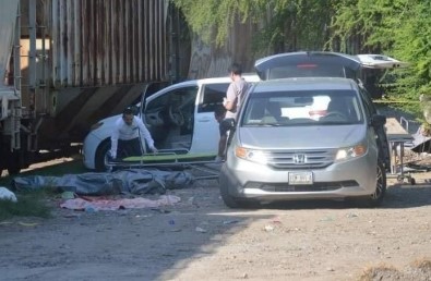 Meksika Tren Vagonunda 5 Göçmenin Cansiz Bedeni Bulundu