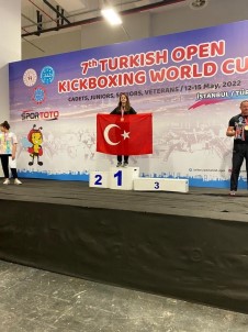 Sehri Yavuz, Kick Boksta 9. Kez Dünya Sampiyonu Oldu