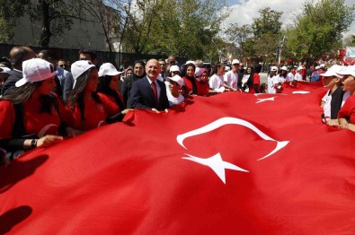 Agri'da, 19 Mayis Atatürk'ü Anma, Gençlik Ve Spor Bayrami Coskuyla Kutlandi