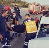 Bursa'da Trafik Kazasi Açiklamasi 4 Kisi Sikisarak Yaralandi