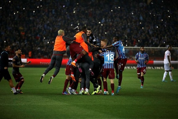 UEFA’dan müjdeli haber geldi! Trabzonspor’un Şampiyonlar Ligi yolu belli oldu…