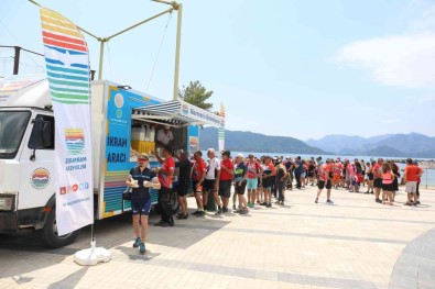 Bisikletseverler Burunucun'da Agirlandi