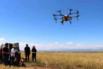 Dron Teknolojisi Çiftçiye Kazandiriyor