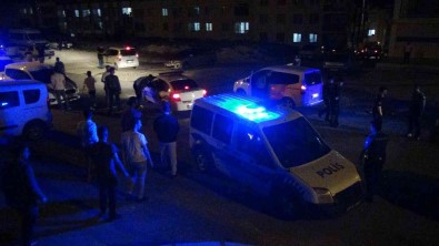 Dügünde Uyari Yapan Polise Tasli, Sopali Saldiri Açiklamasi 3 Yarali, 10 Gözalti