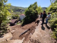 Sinop'ta Heyelan Açiklamasi 2 Ev Ve 1 Samanlikta Zarar Olustu