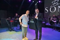 Büyüksehir, Edremit'te Gençleri Bilal Sonses Ile Bulusturdu