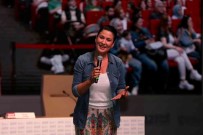 Iclal Aydin Açiklamasi 'Üç Kiz Kardes, Benim Gibi Birileri Vardir Diye Düsünüp Yazdigim Bir Hikayedir'