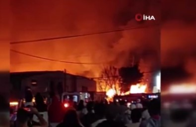 Meksika'da Ahsap Deposunda Yangin