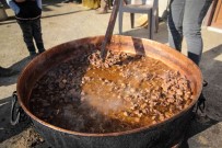 Rizeli'nin Vazgeçilmezi 'Rize Kavurmasi'