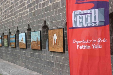 Diyarbakir'in Fethi Etkinlikleri 'Fetih Duvari' Sergisinin Açilisiyla Basladi