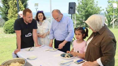 Dünyaca Ünlü Sef Asçi Yunus Emre Akkor, Düzce'ye Geldi