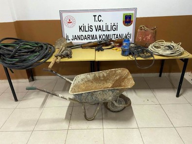 Kilis'te Kaçak Kazi Yapan Bir Kisi Yakalandi