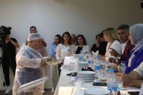 Antalya'da En Iyi Piyazi Yapma Yarismasi Renkli Görüntülere Sahne Oldu