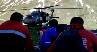 Dagda Mantar Toplarken Ayagi Kirilan Kadin Helikopterle Hastaneye Yetistirildi