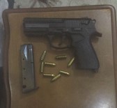 Istanbul Emniyeti'nden 74 Kisilik Çeteye Darbe