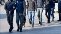 İzmir'de FETÖ operasyonu: 5 kişi tutuklandı!