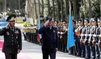 Milli Savunma Bakanı Hulusi Akar, Azerbaycan’da “Mehter” ile karşılandı!