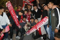 Sivasspor'da Taraftarlarin Kupa Sevinci Sürüyor