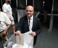 Besiktas Baskan Adayi Fuat Çimen Oyunu Kullandi