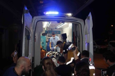 Konya'da Otomobil Ile Minibüs Çarpisti Açiklamasi 2'Si Agir 3 Yarali
