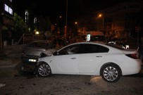 Manisa'da Feci Kaza Açiklamasi Iki Otomobilin Çarpistigi Kazada 4 Kisi Öldü, 2 Kisi Agir Yaralandi