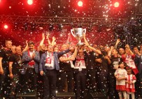 Sivasspor'dan Unutulmaz Kupa Kutlamasi!