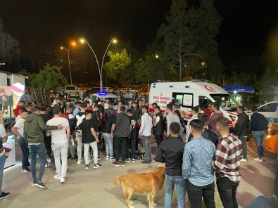 Adana'da Lunaparkta Biçakli Kavga Açiklamasi 3 Yarali