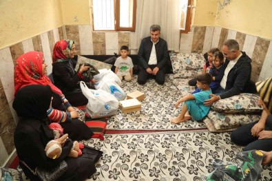 Eyyübiye'de Bin 50 Yetim Çocugu Giydirdi