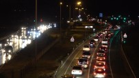Tatilciler Erken Dönüse Geçti Açiklamasi 43 Ilin Geçis Güzergahinda Trafik Yogunlugu