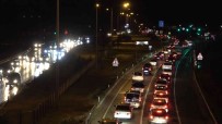 Tatilciler Erken Dönüse Geçti Açiklamasi 'Kilit Kavsak' Kirikkale'de Trafik Yogunlugu